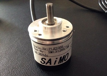 速度傳感器的加速工作原理，將加速度轉(zhuǎn)化成電壓輸出